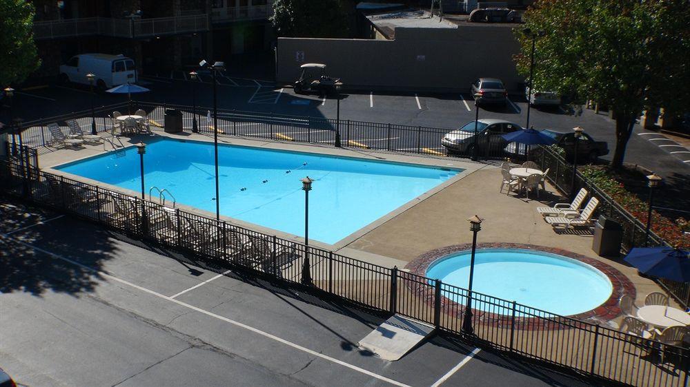 Zoders Inn And Suites Gatlinburg Exterior foto