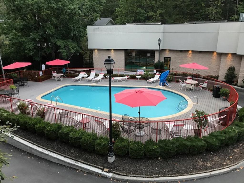 Zoders Inn And Suites Gatlinburg Exterior foto