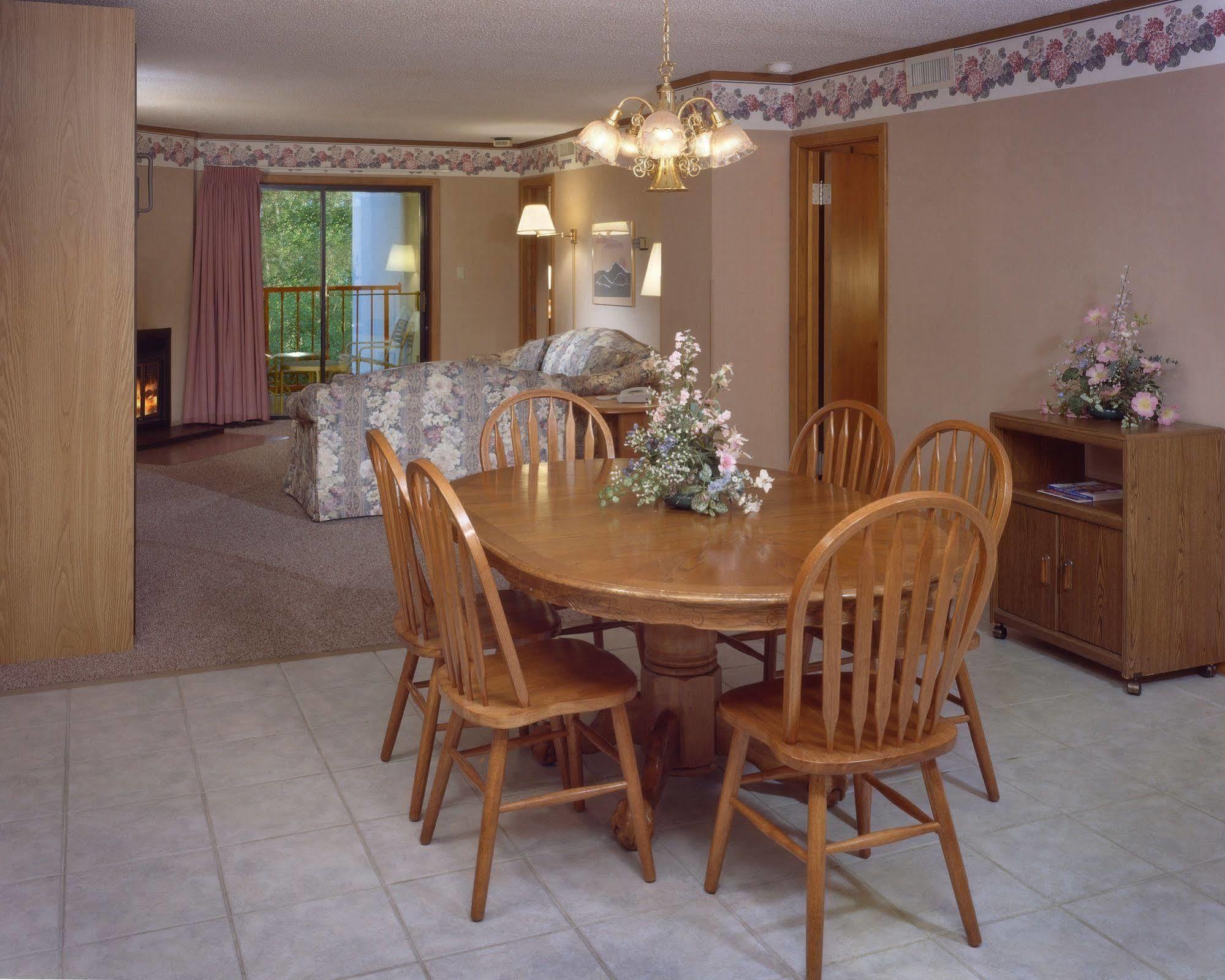 Zoders Inn And Suites Gatlinburg Habitación foto